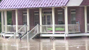 Inundaciones afectan a miles de residentes en EE.UU.