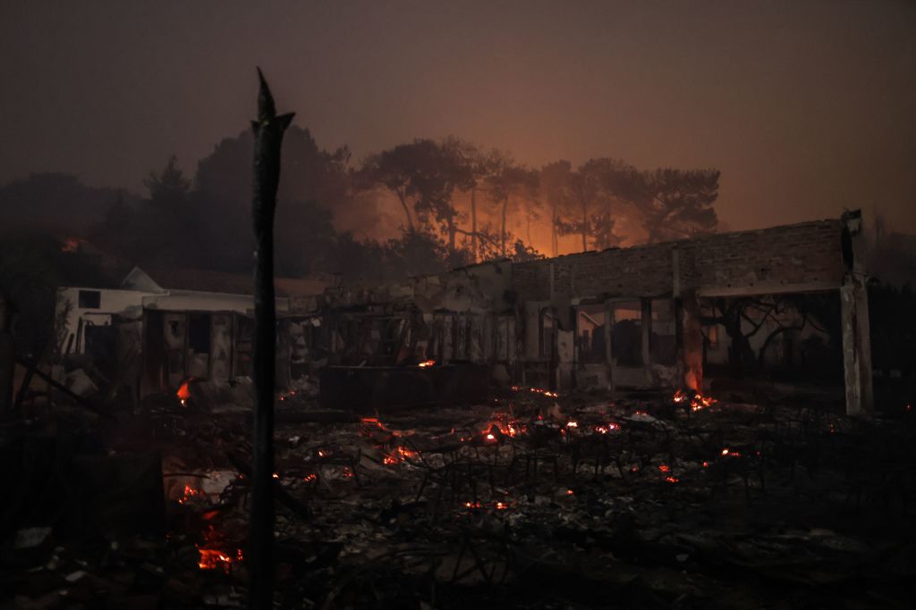 Incendios afectan a una región de Francia. Mira las últimas noticias breves del mundo