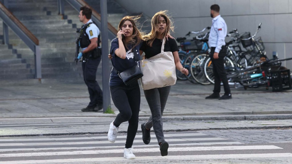 Lo que sabemos del tiroteo en Copenhague: varias personas heridas y un arresto