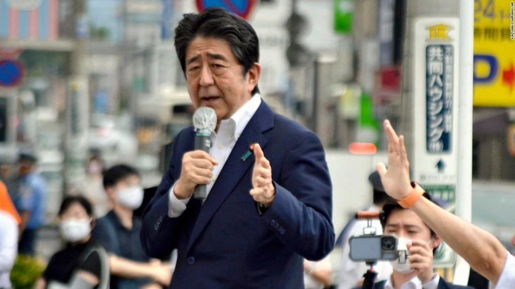 What is the political legacy that Shinzo Abe leaves in Japan?  coffee