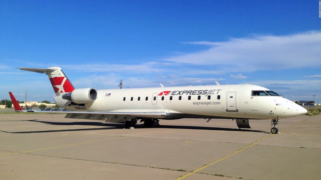 Express Jet Airlines files for bankruptcy