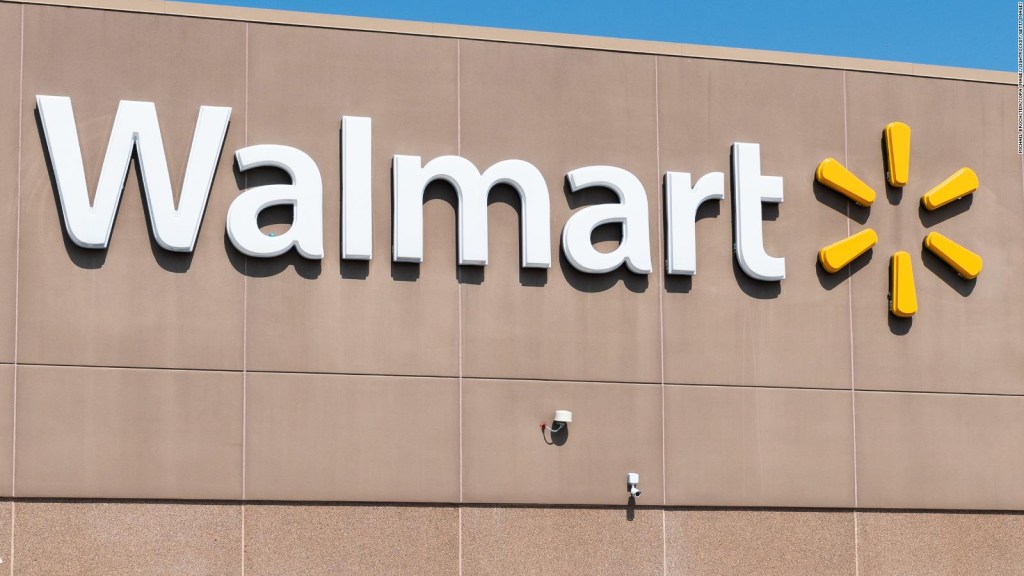 Walmart despide a 200 empleados corporativos
