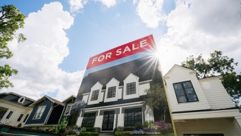 Disminuyen ventas de viviendas en EE.UU.