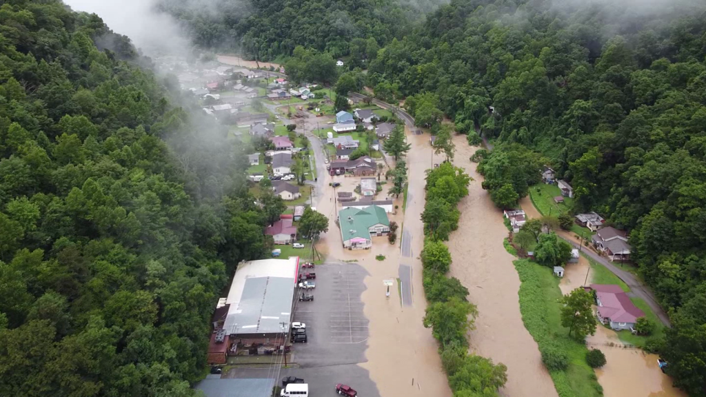 37 killed by flooding in Kentucky