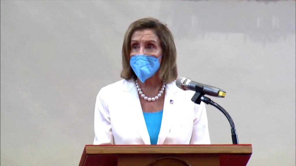 Pelosi: "America stands with Taiwan"