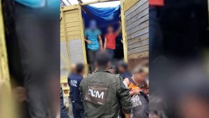 México rescata 116 migrantes que viajaban en un camión