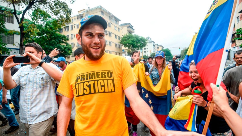 Condenan a 8 años de prisión al opositor venezolano Juan Requesens