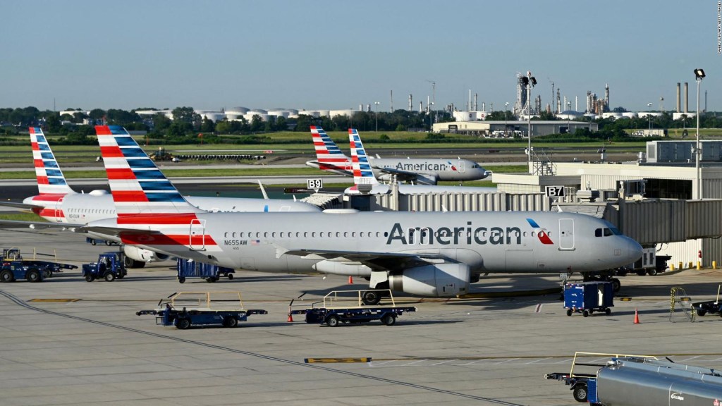 American Airlines cuts 2% of its flights