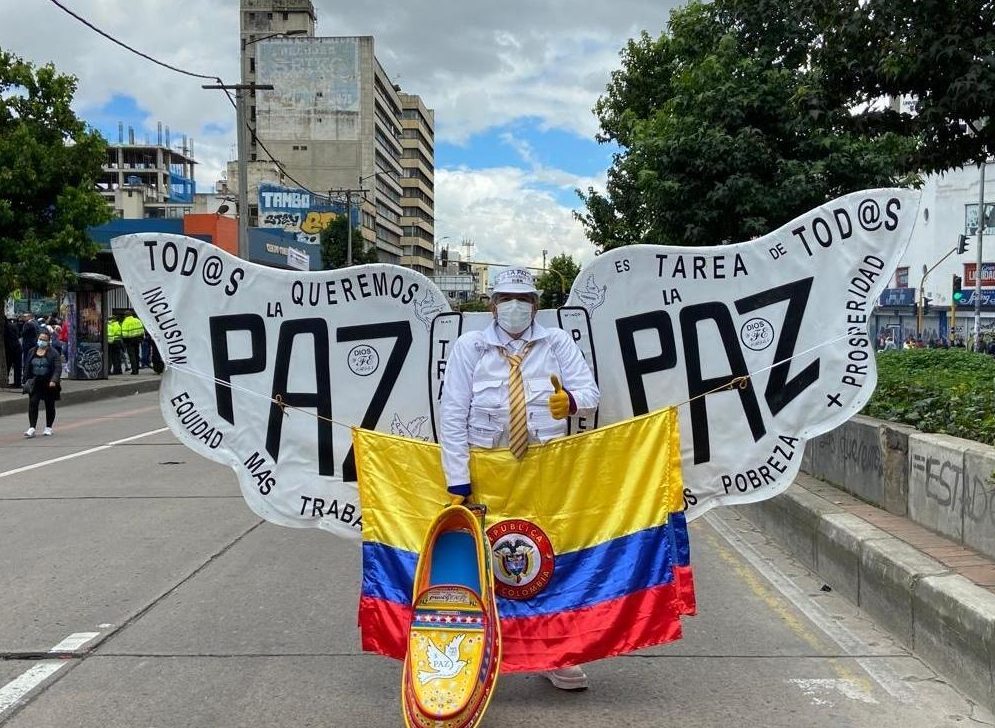 See how Colombians celebrate the inauguration of Gustavo Petro
