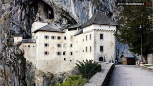 Predjama: el castillo de cueva más grande del mundo