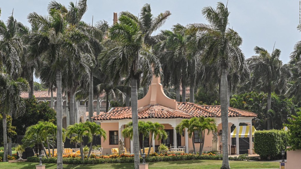 FBI looking for classified nuclear documents at Mar-a-Lago