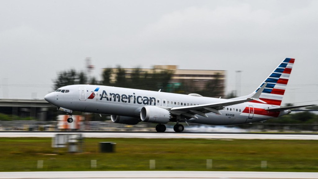 American Airlines cuts flight schedule