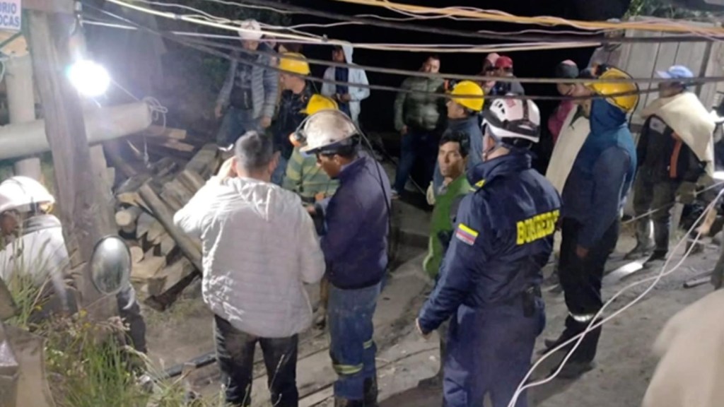 Nueve mineros atrapados en mina de Cundinamarca fueron rescatados