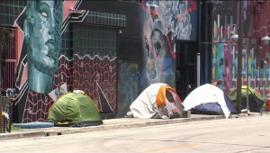La polémica propuesta en Miami de trasladar a personas sin hogar a una isla