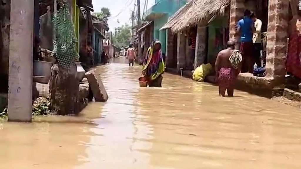 More than 30 people have died due to floods in India