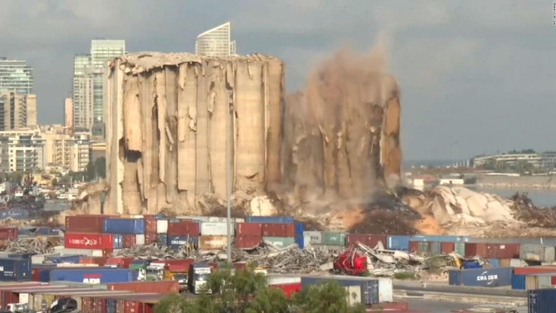 Colapsan silos de trigo en el puerto de Beirut