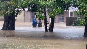 Inundaciones fuerzan evacuación de hogar de ancianos en Mississippi