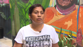 Madre de estudiante de Ayotzinapa relata cómo fue la audiencia de Murillo Karam