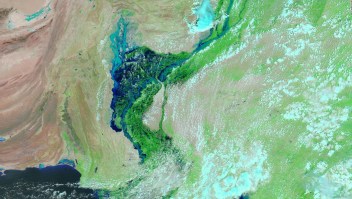 inundaciones Pakistán lago