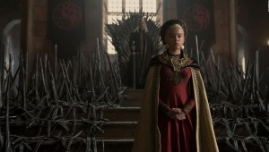 "House of the Dragon", la muy esperada precuela de "Game of Thrones", atrajo a aproximadamente 10 millones de espectadores para su primer episodio en plataformas lineales y HBO Max en EE.UU. el domingo por la noche, dijo la cadena el lunes.
