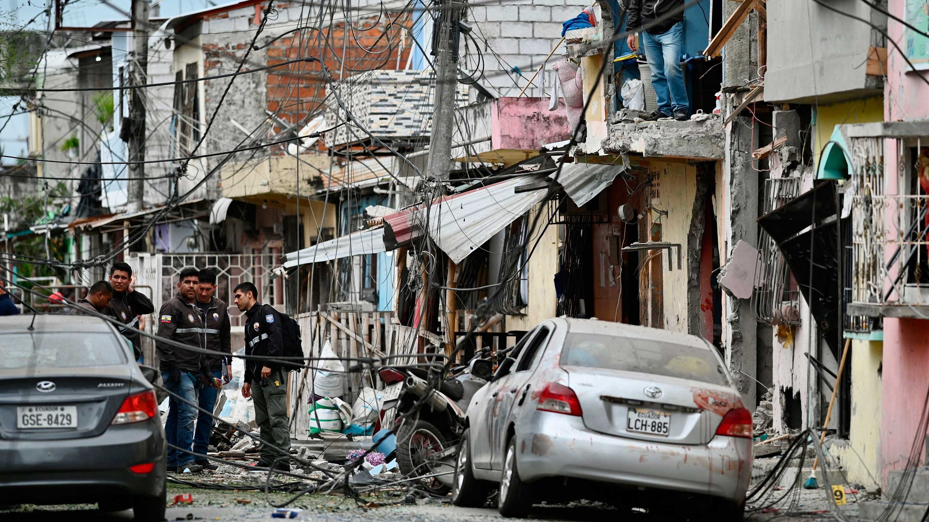 Al menos 5 personas muertas tras enorme explosión en Guayaquil, Ecuador