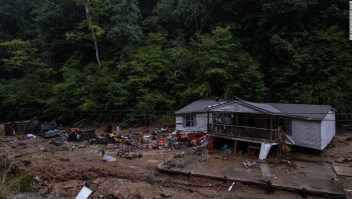 Kentucky sufre por inundaciones devastadoras que ya provocaron docenas de muertos