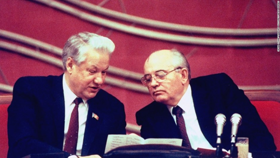 Boris Yeltsin con Gorbachov durante una sesión del Congreso de los Diputados del Pueblo en Moscú en 1990. (Sasha Stone/Time Life Pictures/Getty Images)