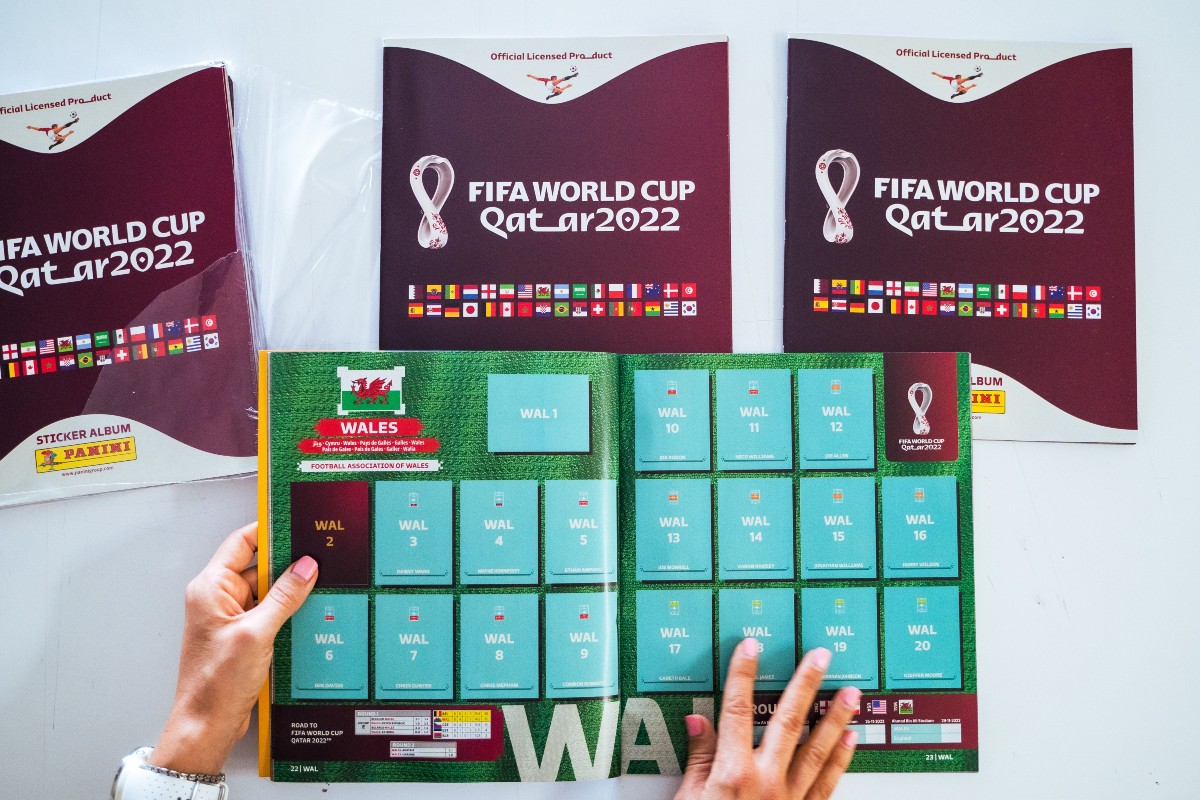 Cartas del mundial de qatar 2022 panini Futbol de segunda mano y barato