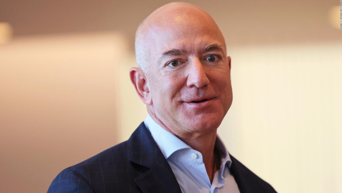 La segunda persona más rica del mundo ya no es Jeff Bezos
