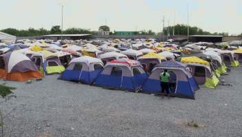 ¿Por qué llegan miles de migrantes a la frontera México-EE.UU.?