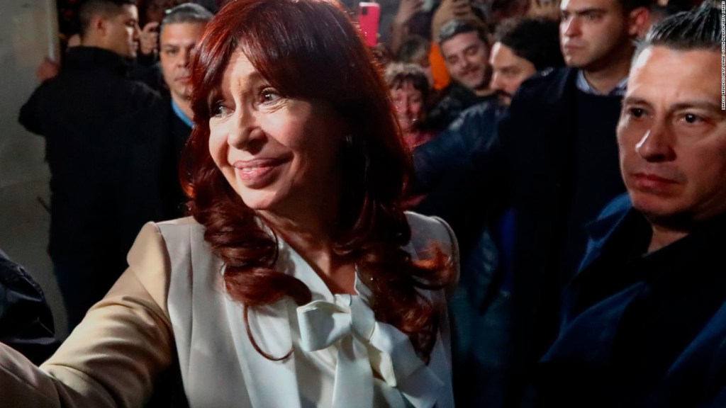 What is known about the investigation into the attempted murder of Cristina Fernández?