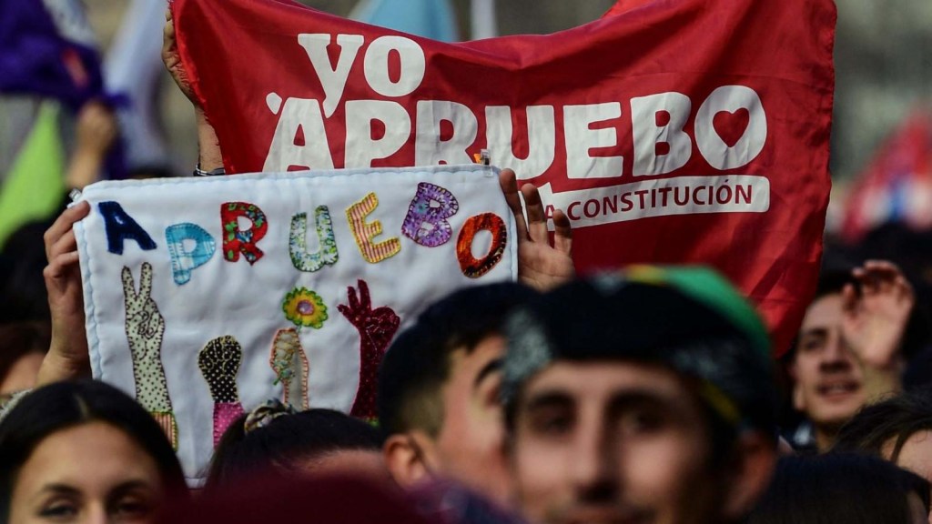 Longobardi: plebiscito en Chile fue "solución civilizada a una convulsión"