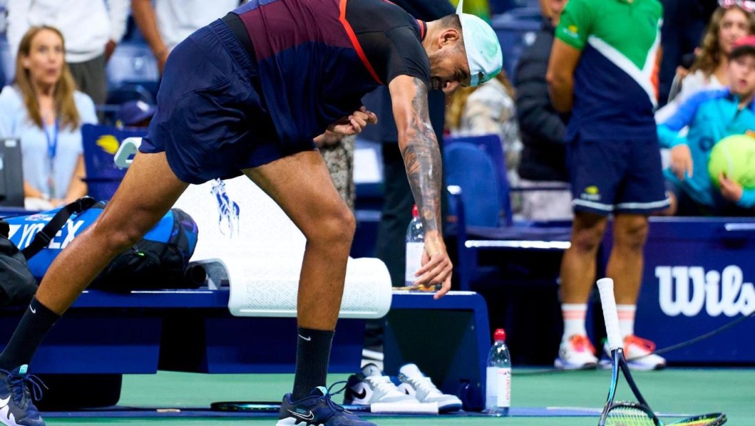 US Open: Nick Kyrgios estalla y destruye su raqueta