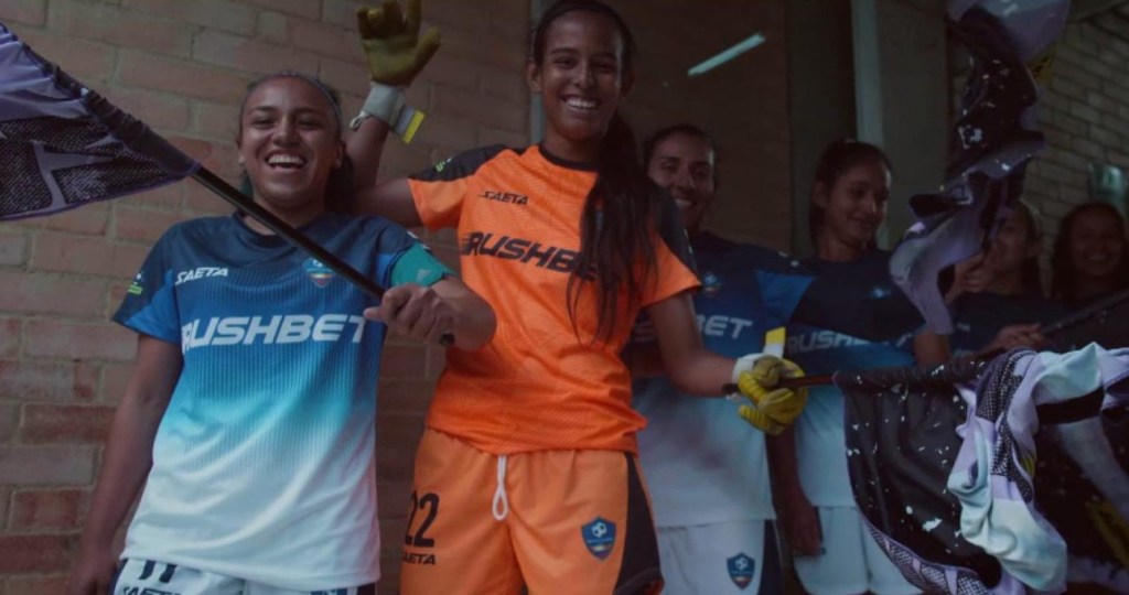 Colombia: un nuevo espacio para las mujeres en el fútbol