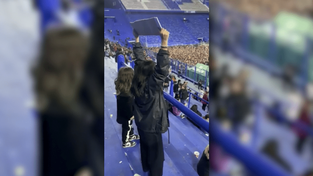 kids steal the "after show" of Green Day in Argentina