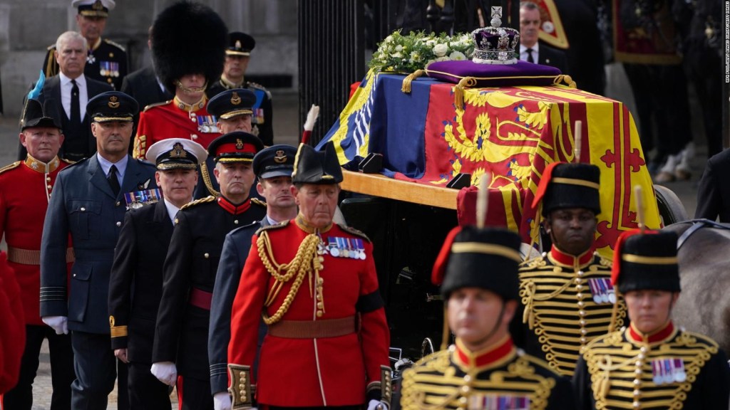 Who is invited to the funeral of Elizabeth II?