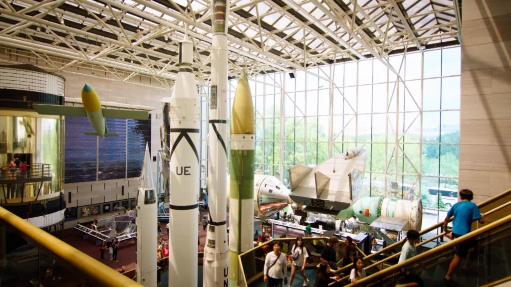 Reabren el Museo Nacional del Aire y el Espacio de Washington