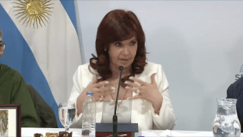 Cristina Kirchner: Estoy viva por Dios y por la Virgen