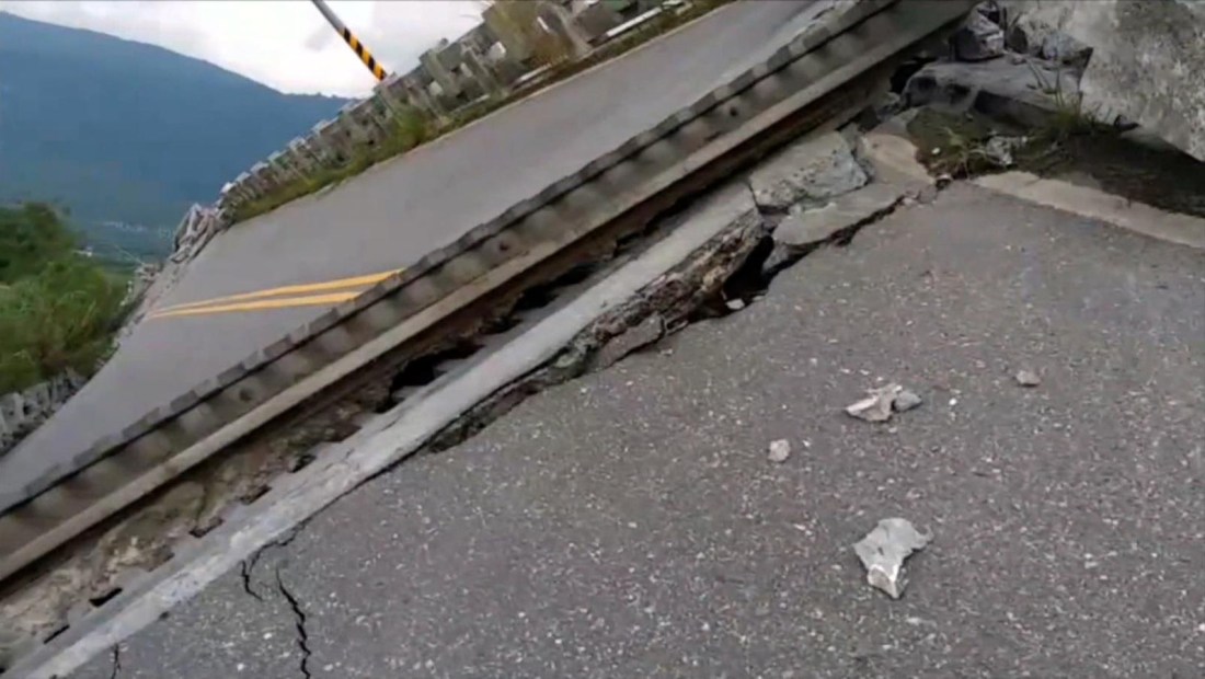Mirá el recorrido por un puente en Taiwán tras terremoto de magnitud 6,9