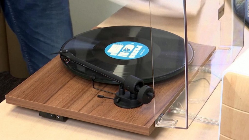 New alternative to vinyl to take care of the environment