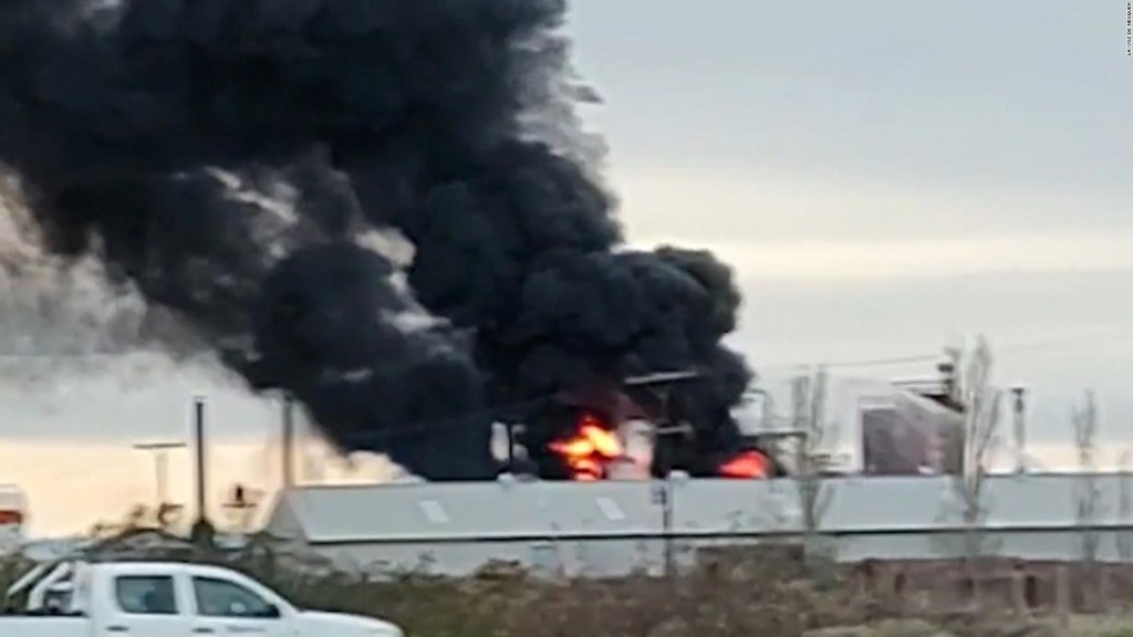 El momento de la explosión de una refinería en Neuquén, Argentina