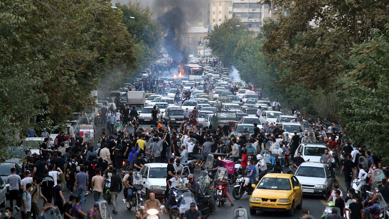 Por qué hay protestas en Irán? ¿Qué pasó con Mahsa Amini?