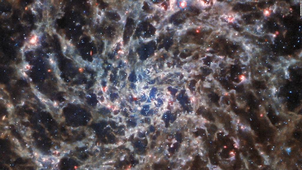 Espectacular galaxia espiral captada por el telescopio Webb