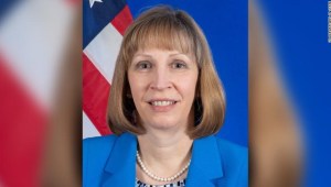 Lynne Tracy, futura embajadora de Estados Unidos en Rusia
