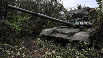 Rusia sufre pérdidas en su equipamiento militar y retrocede en varias regiones de Ucrania