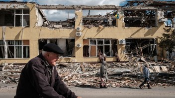Ucrania dice que liberó nuevas localidades mientras Rusia ataca infraestructura