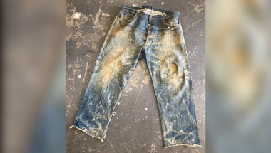Fascinante Dar Hacer deporte Unos jeans Levi's del siglo XIX se vendieron por más de US$ 87.000