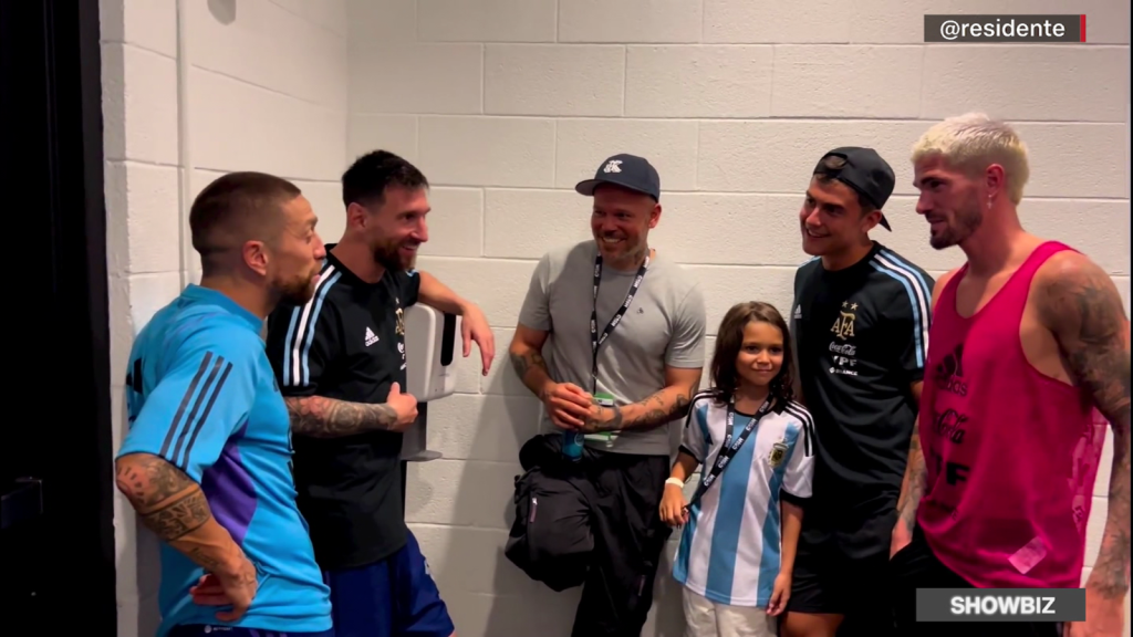 The day Residente's son met Messi