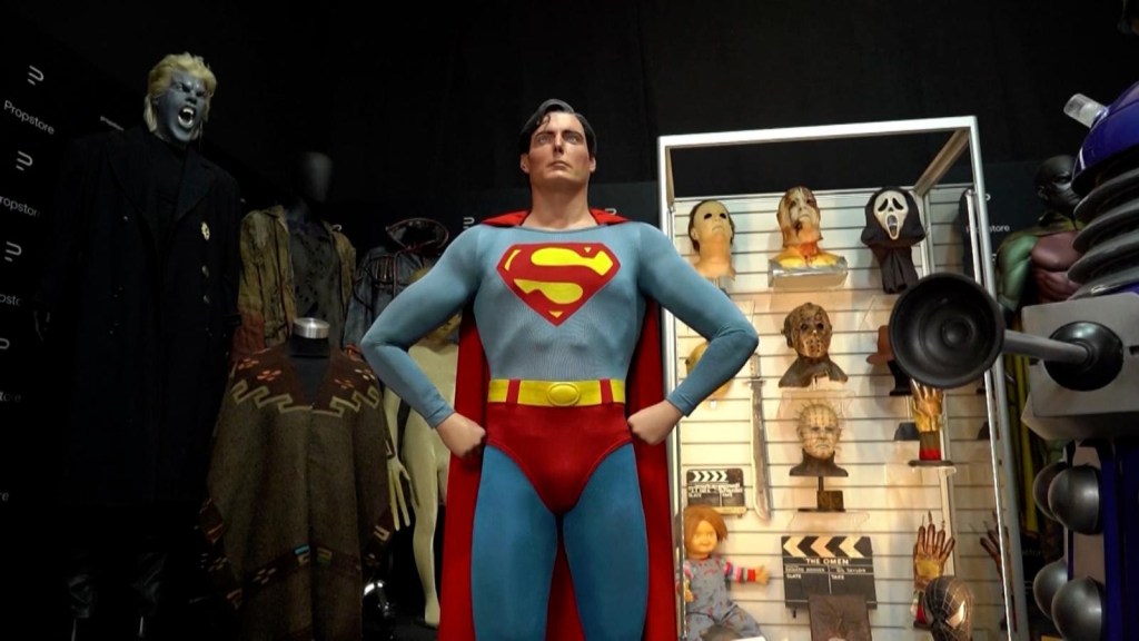 ¿Te gustaría ser el nuevo dueño del traje de Superman? Ahora es posible