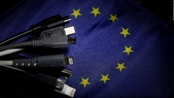 La UE quiere cargador estándar para dispositivos electrónicos
